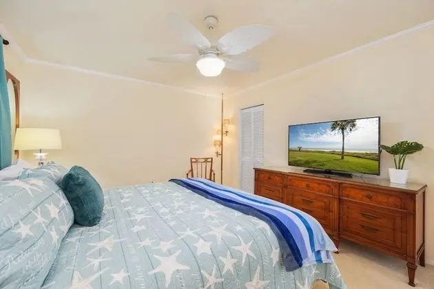 Intercoastal Dreams 102 - Oda