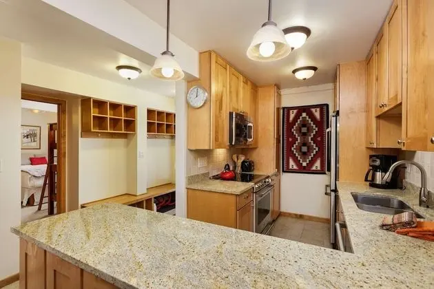Interlude Condos by iTrip Vacations Aspen Snowmass - Mutfak