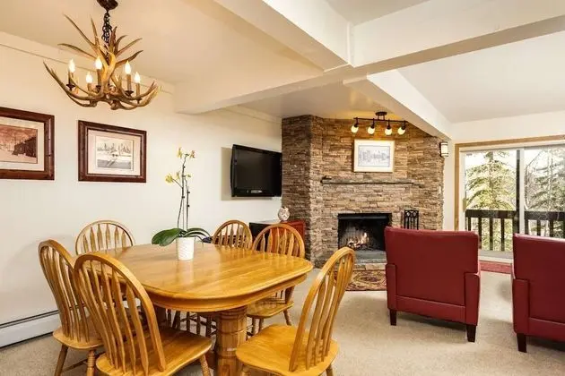 Interlude Condos by iTrip Vacations Aspen Snowmass - Oda Düzeni