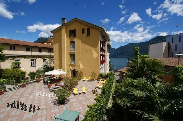 International Au Lac