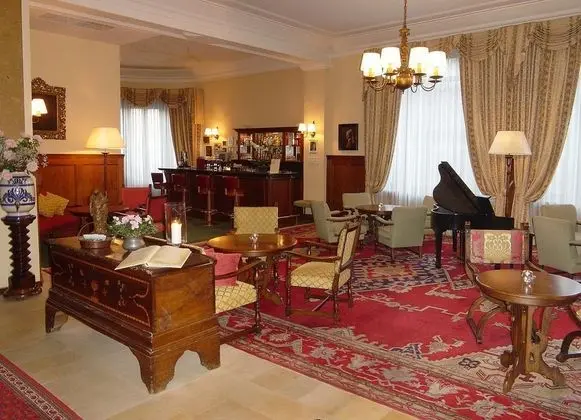 International Au Lac