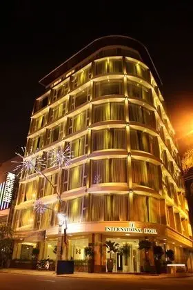 International Hotel - Dış Mekan