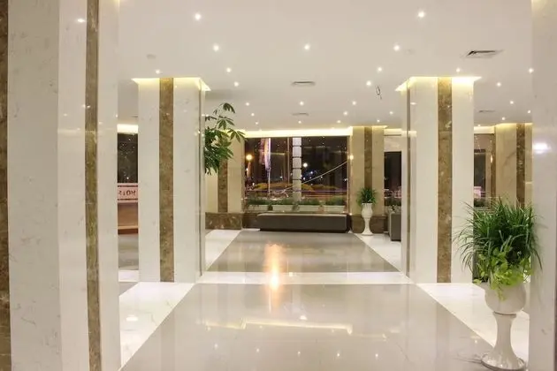 International Hotel - Lobi