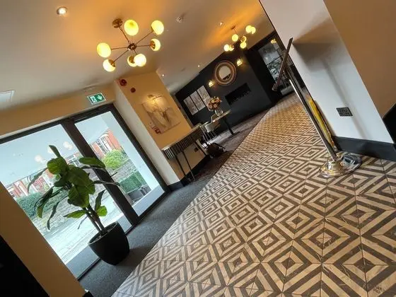 International Hotel - Dış Mekan