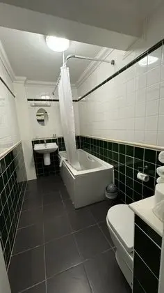 International Hotel - Genel