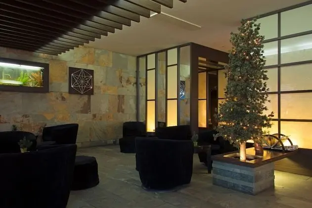 International Hotel Sayen - Lobi