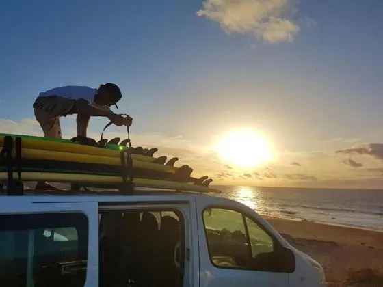 International Surf School & Camp - Hostel - Plaj