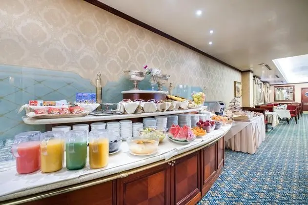 Hotel Internazionale - Yeme / İçme