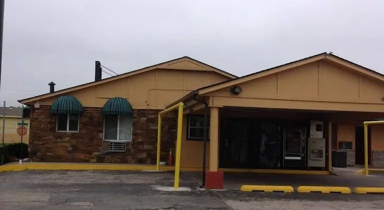 Interstate Inn Express