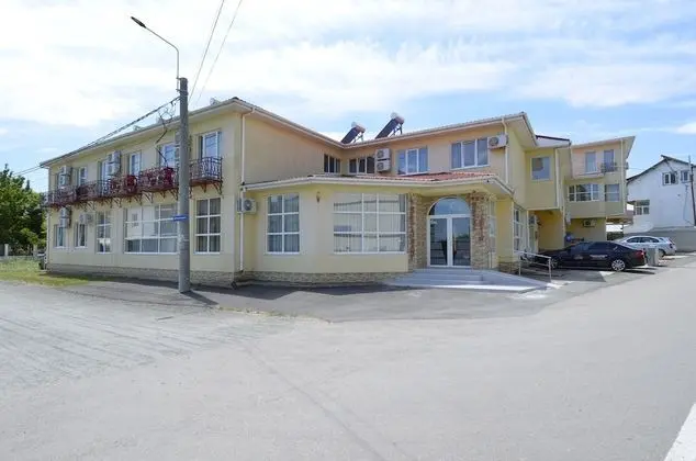 Intim Hotel - Dış Mekan