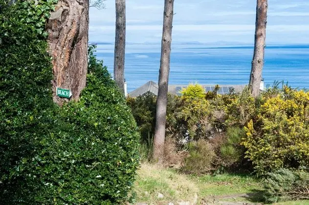 Invernairne Guest House