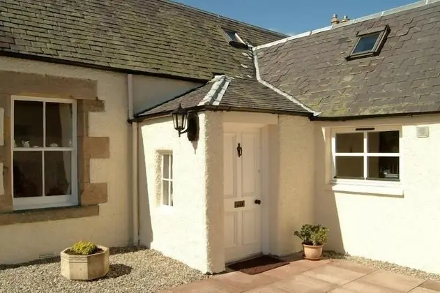 Inverness Apartments - Old Cottage