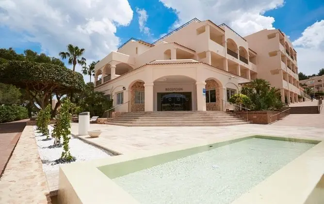 Invisa Hotel Club Cala Blanca - Öne Çıkan Resim