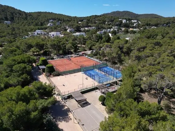Invisa Hotel Club Cala Blanca - Plaj