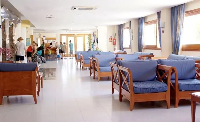 Invisa Hotel Ereso All Inclusive - Lobi
