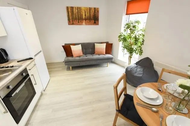 Inviting 1-bed Apartment in Liverpool - İç Mekan