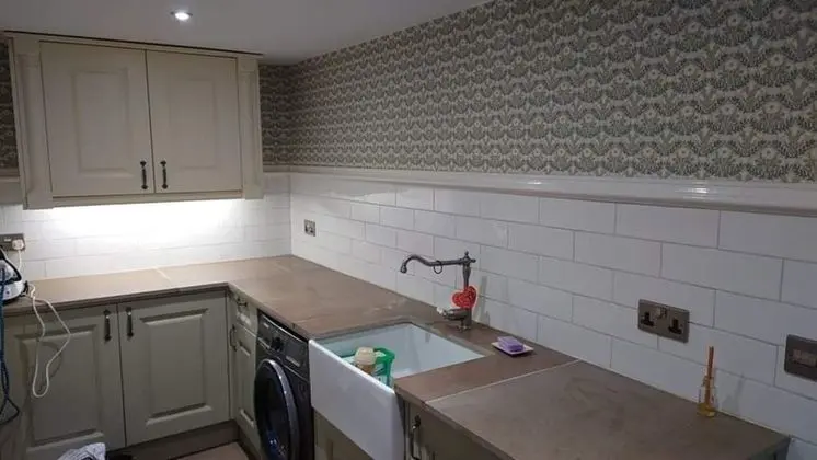 Inviting 1-bed Cottage in Preston - Mutfak