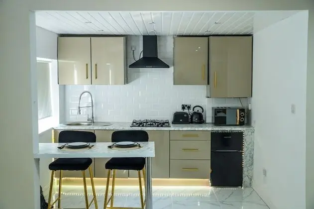 Inviting 1-bed House in Bradford - Mutfak