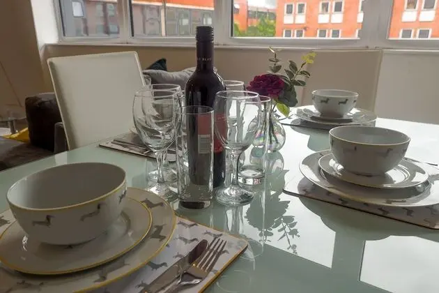 Inviting 2-bed Apartment in Derby, UK - Mutfak