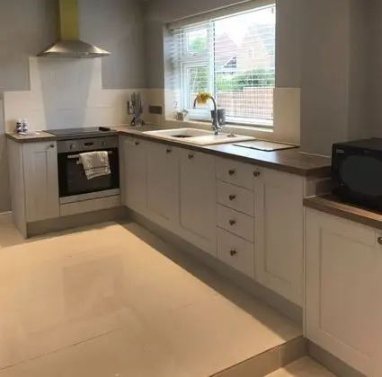 Inviting 2-bed Bungalow in Heacham With spa Bath - Mutfak