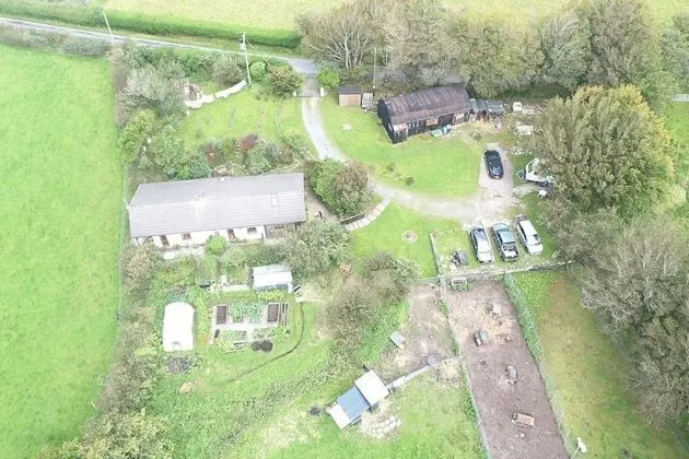 Inviting 2-bed Cottage in Newcastle Emlyn