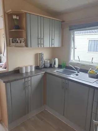 Inviting 3-bed Caravan in Porthcawl - Mutfak