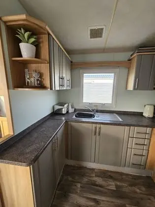 Inviting 3-bed Caravan in Porthcawl - Mutfak