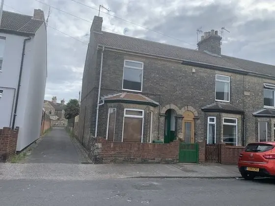 Inviting 3-bed House in Lowestoft Near the Beach