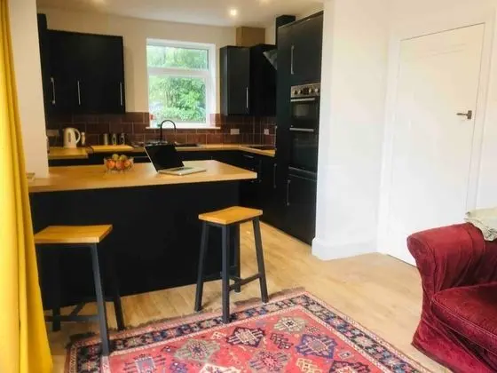 Inviting 5-bed House in Eastbourne - Mutfak
