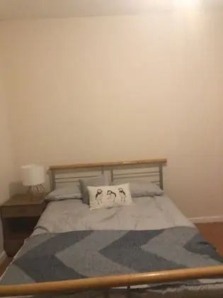 Inviting 5-bed House in Southampton