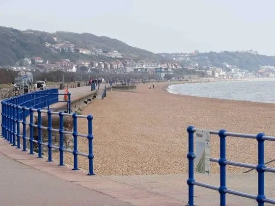 Inviting 7-bed House With sea Views in Hythe - Plaj