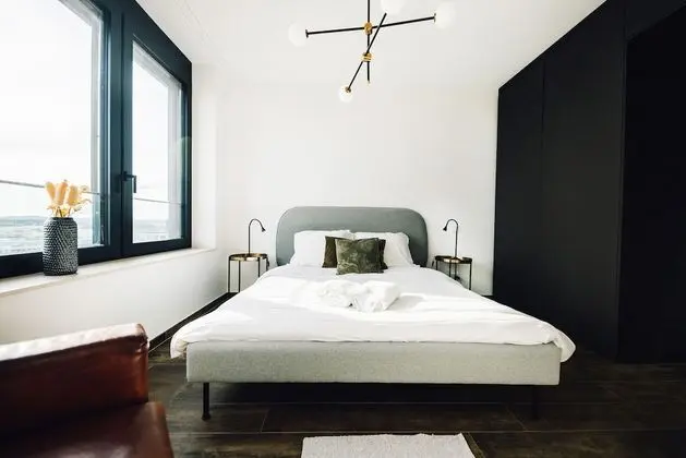 Inviting Apt w Spa Fitness & Swim Pool