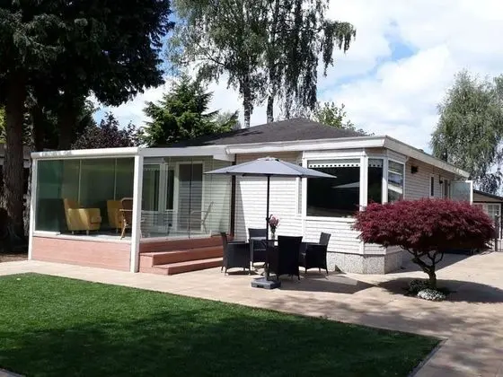 Inviting Bungalow in Gelderland With Garden