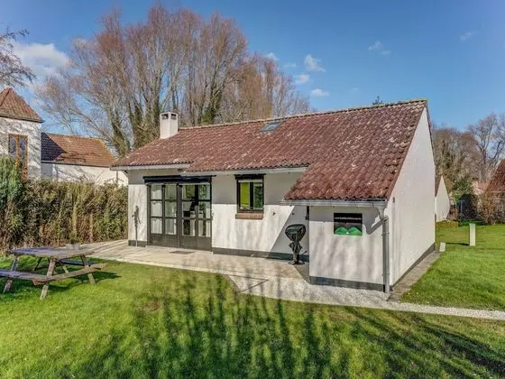Inviting Holiday Home in Heuvelland With Garden - Lobi