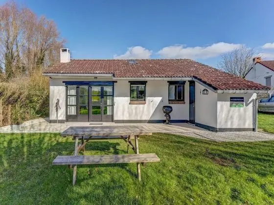 Inviting Holiday Home in Heuvelland With Garden - Öne Çıkan Resim