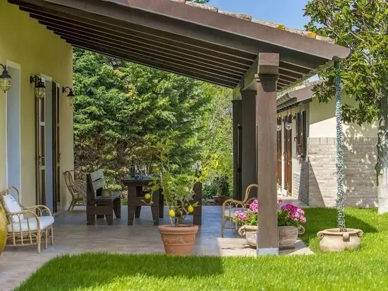 Inviting Holiday Home in San Costanzo With Swimming Pool - Oda Düzeni