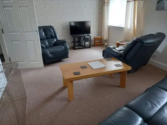 Inviting, Light and Airy 3-bed Apartment in Wick