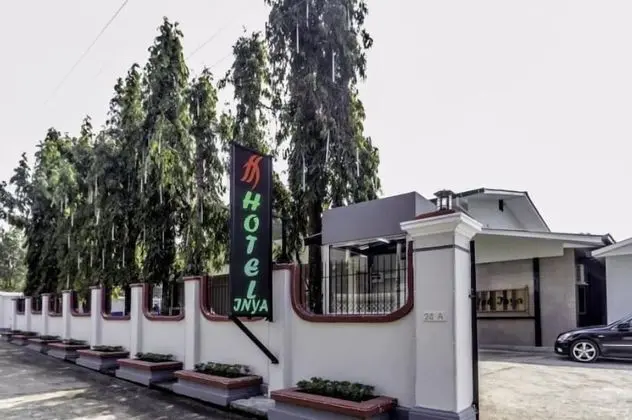 Hotel Inya