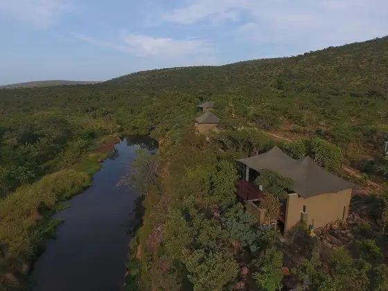Inzalo Safari Lodge