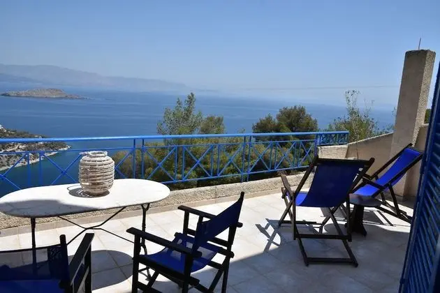 Villa Iokasti sea View