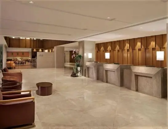 Ion Hotel - Lobi
