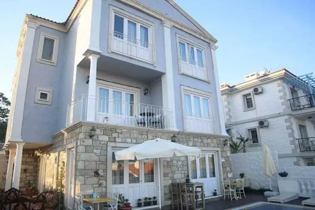 Ionic Hotel