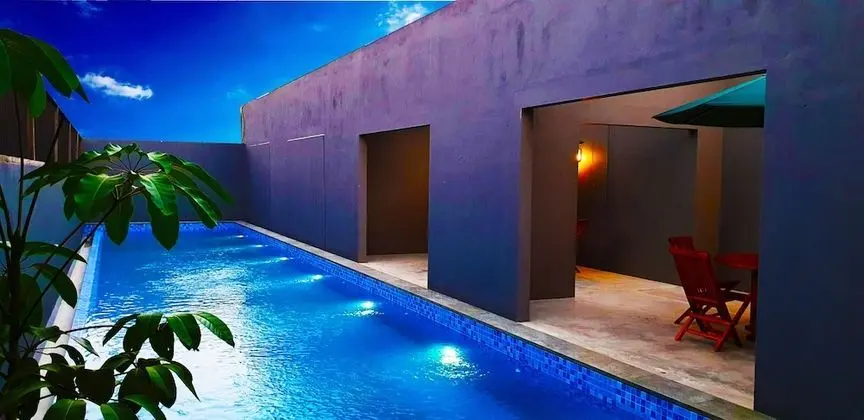 IOOVE Tanjung Seminyak Suites - Havuz