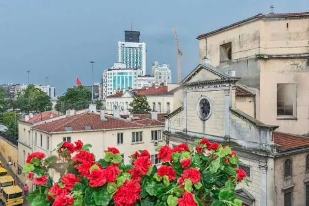 Iq Hotel - Manzara / Peyzaj