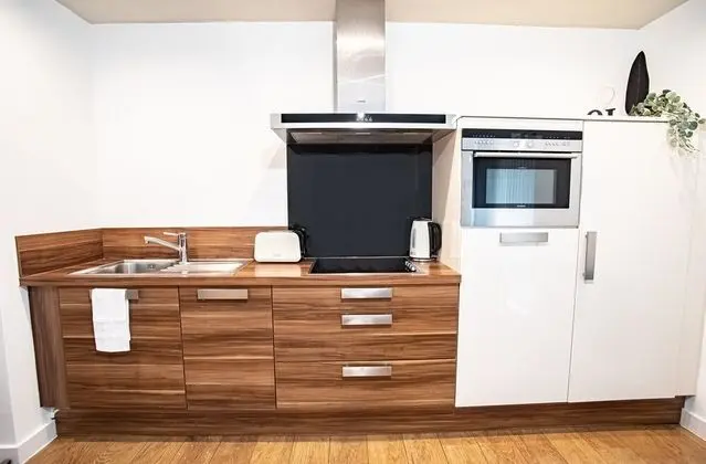 IQuarter Apartment - Mutfak