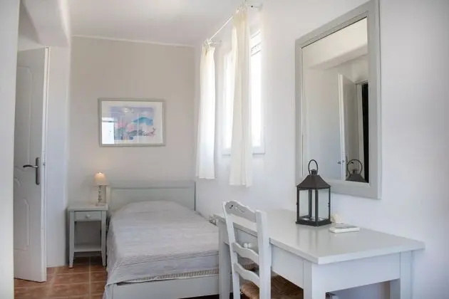 Irenes View Apartments Villa 7 - 4 Guests With Pool and sea View in Agia Irini - Oda