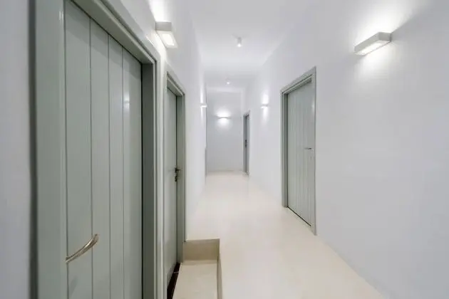 Iriana Suites - Lobi