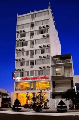 Iridescent Clouds Hotel - Dış Mekan