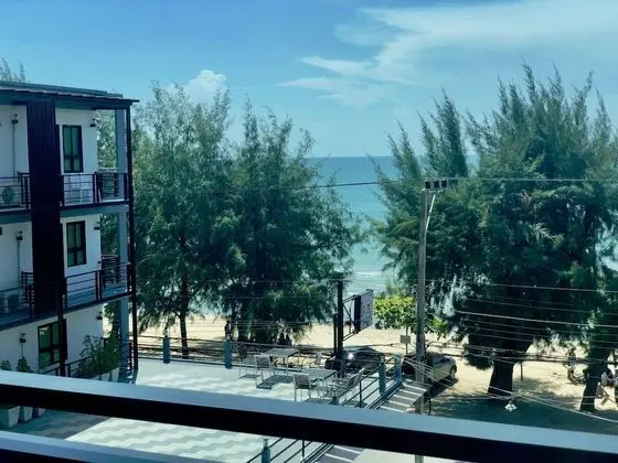 Irin Beach Cha - am