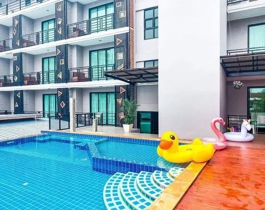Irin Beach Cha - am - Öne Çıkan Resim